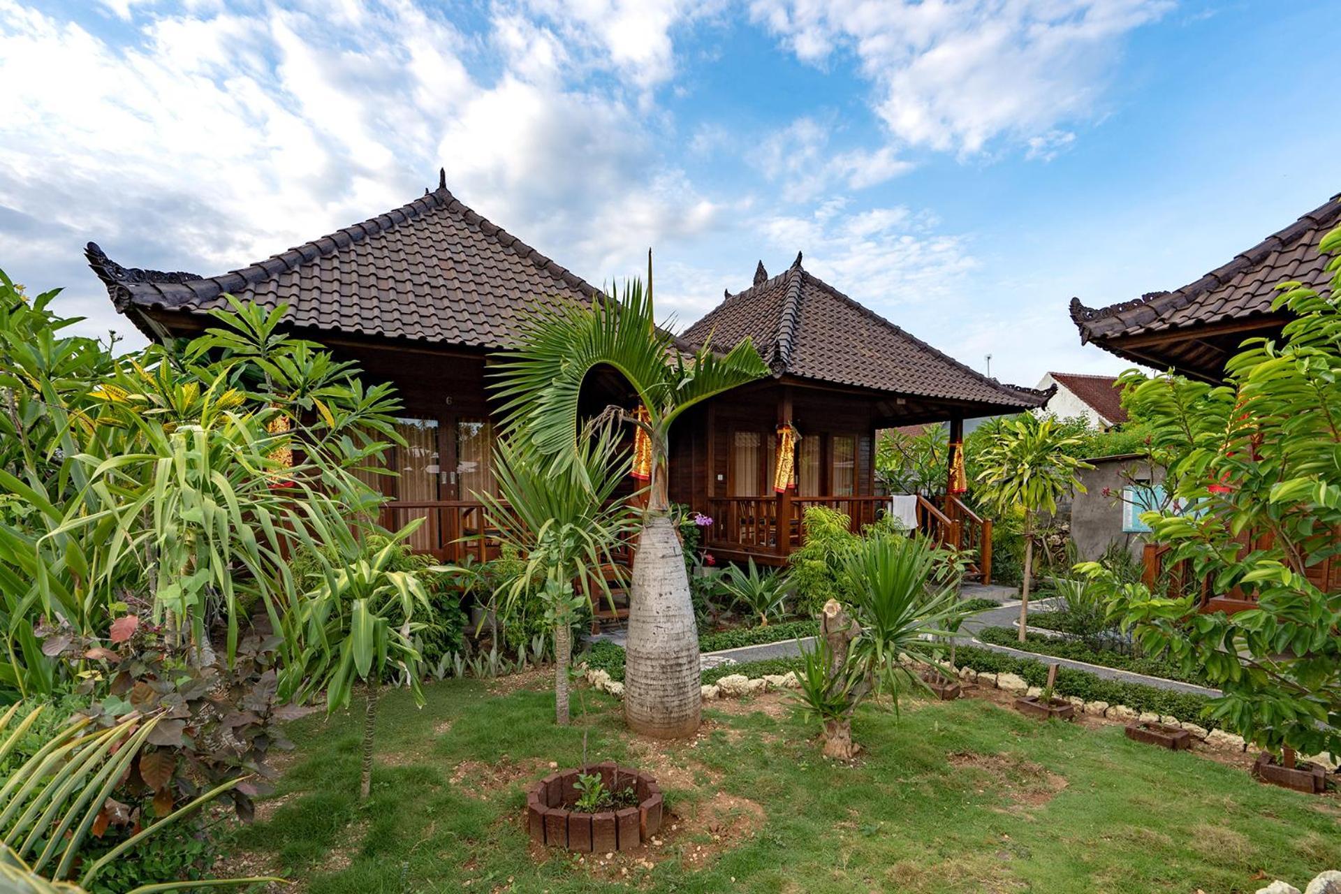 Karang Mas Lembongan Hotel นูซาเลมโบงัน ภายนอก รูปภาพ