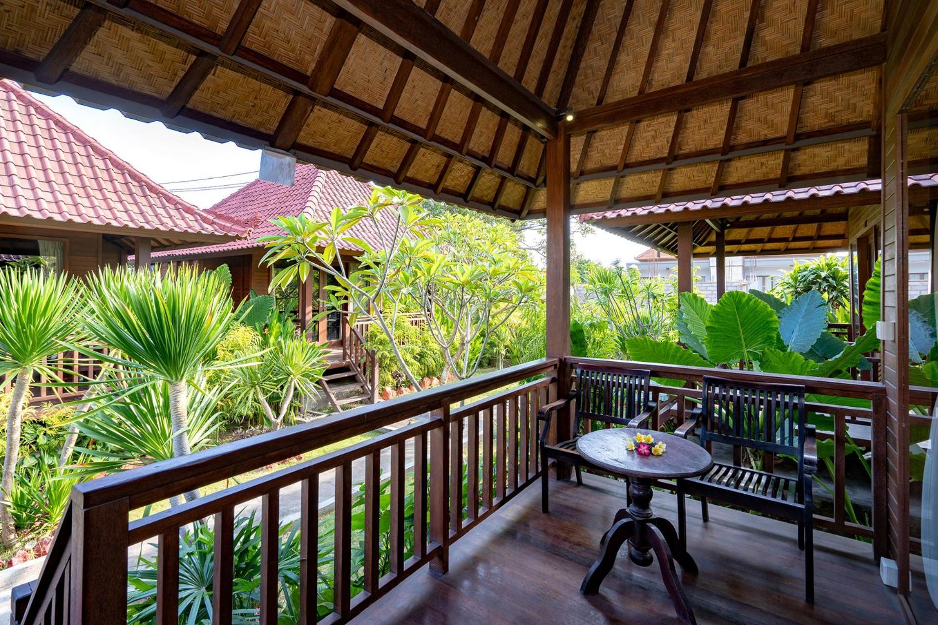 Karang Mas Lembongan Hotel นูซาเลมโบงัน ภายนอก รูปภาพ