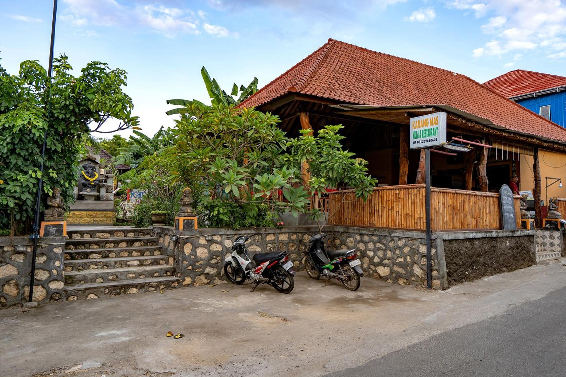 Karang Mas Lembongan Hotel นูซาเลมโบงัน ภายนอก รูปภาพ