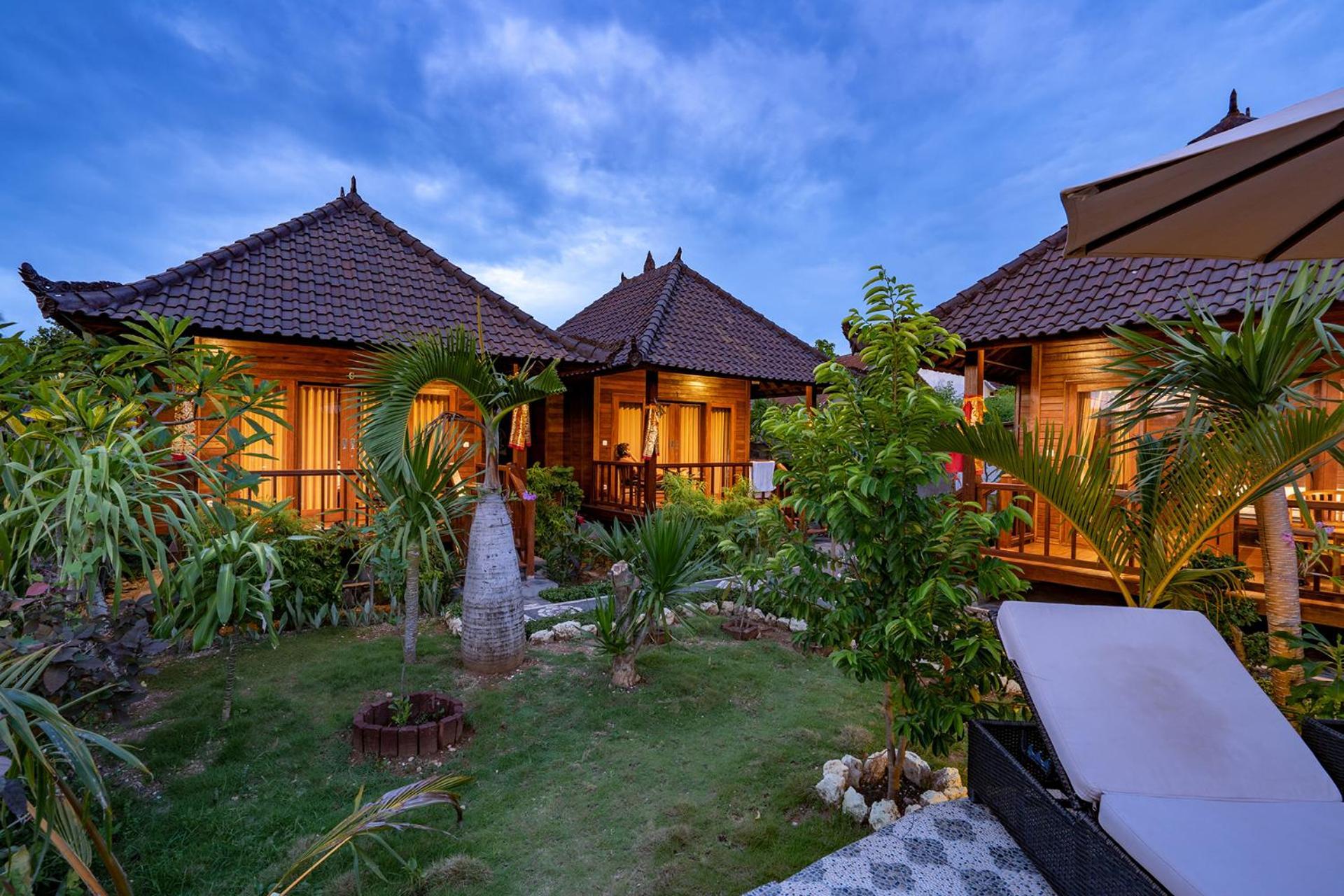 Karang Mas Lembongan Hotel นูซาเลมโบงัน ภายนอก รูปภาพ
