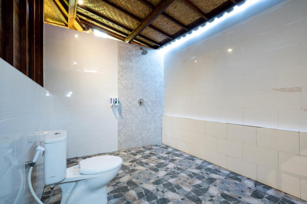 Karang Mas Lembongan Hotel นูซาเลมโบงัน ภายนอก รูปภาพ